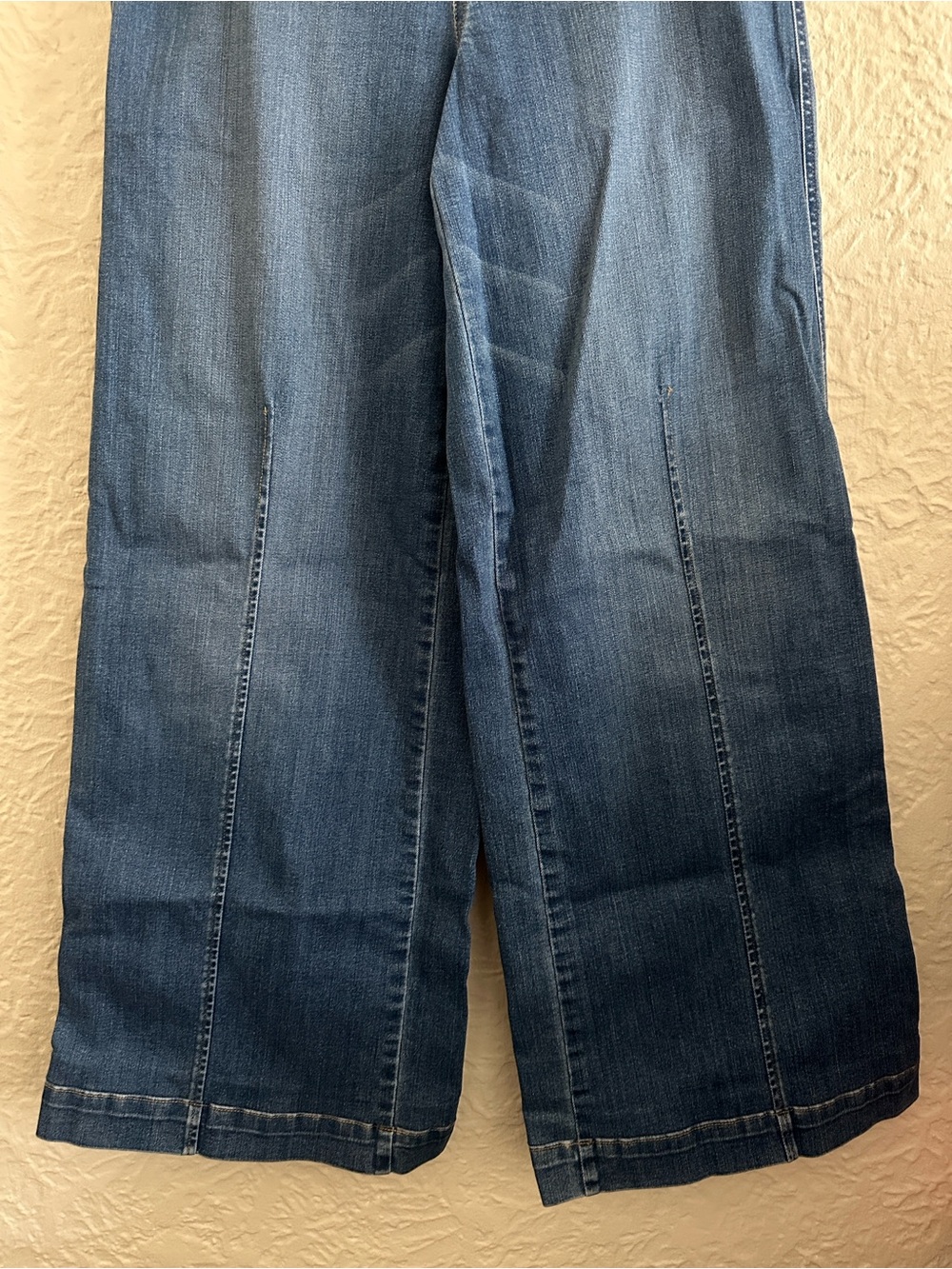 SPANX Seamed Front Wide Leg Pull-On High Rise Flare Jeans Medium Wash Large - Picture 4 of 7